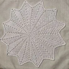 Häkeldeckchen Stern ø 38cm