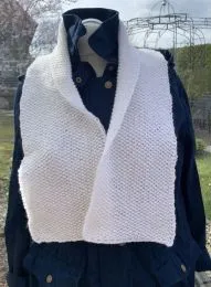 Schal Perlmuster weiß Handarbeit!