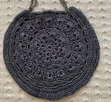 dunkelgraue Crossbody-Tasche im Boho-Style