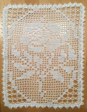 Doily with rose 38x30