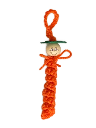 Glückswürmchen orange mit grünem Blumenhut